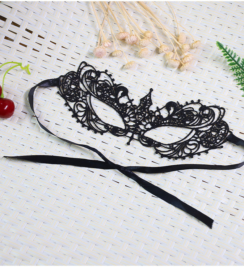 SM-lace eye mask